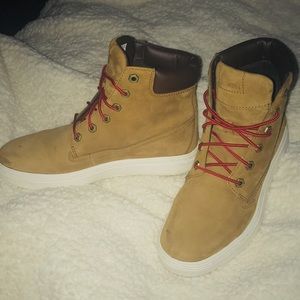 Women’s Timberlands Sneakers